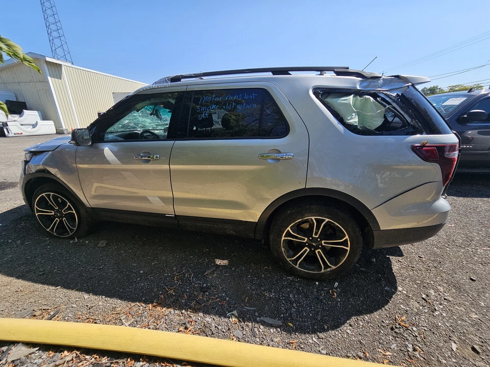 Used Front Left Drive Axle Shaft fits: 2013 Ford Explorer front axle 3.5L w/o tu - Image 4 of 4