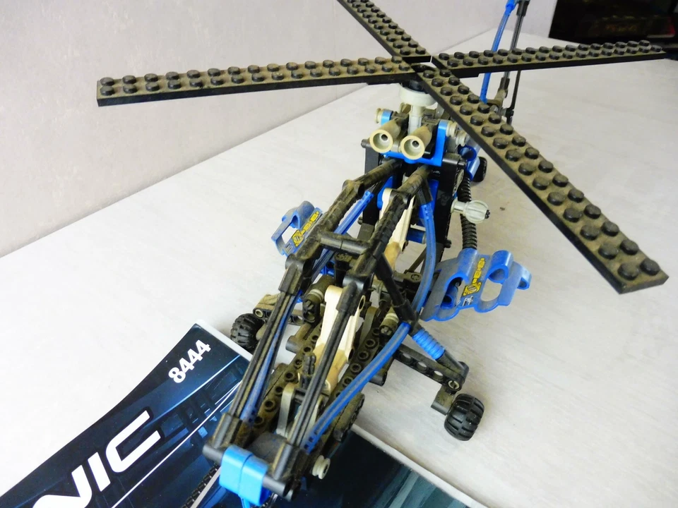 LEGO Technic 8444 Air Enforcer / Supercopter, photo 2 sur 5