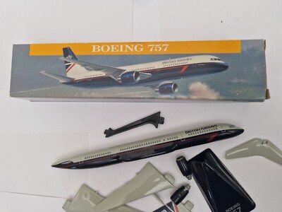 Wooster British Airways B747 模型　1/250 1:250 BRITISH AIRWAYS BOEING 757 PLASTIC SNAP FIT MODEL AIRCRAFT