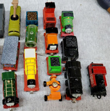 LOT OF 15 THOMAS  FRIENDS DIECAST GULLANE TRAIN SET