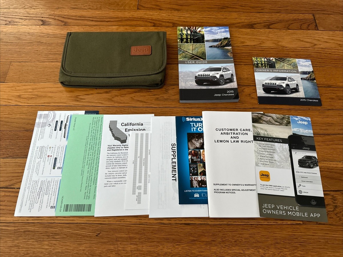 2015 Jeep Cherokee Owners Manual With Case OEM Free Ship | eBay