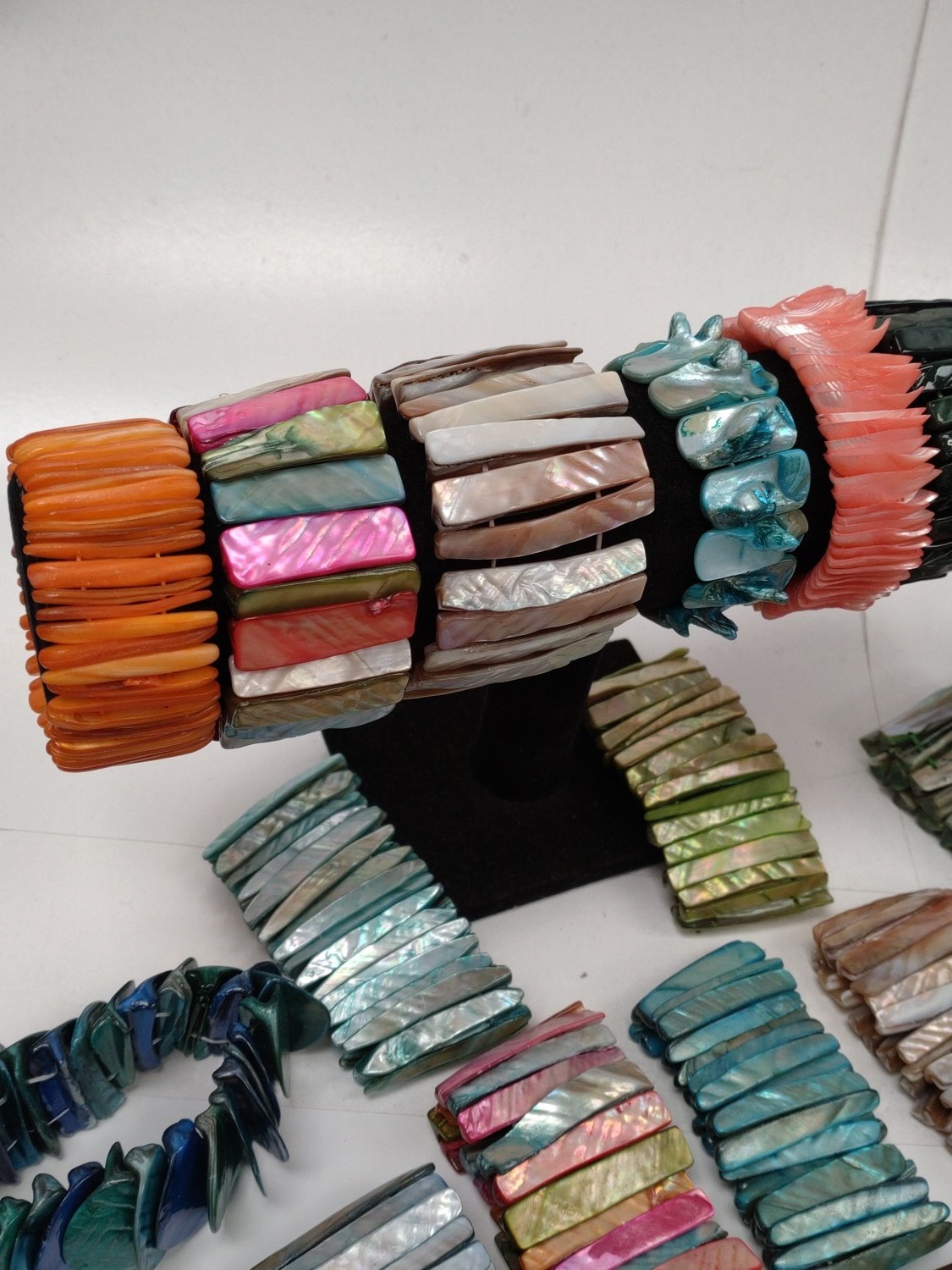 Large Bundle Shell Stretch Bracelets Job Lot 36 B… - image 2