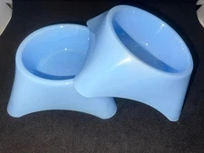 2 Plastic Pet Bowls  Food Water Dish Small Dogs Puppies Kittens Cats 8oz Bowl