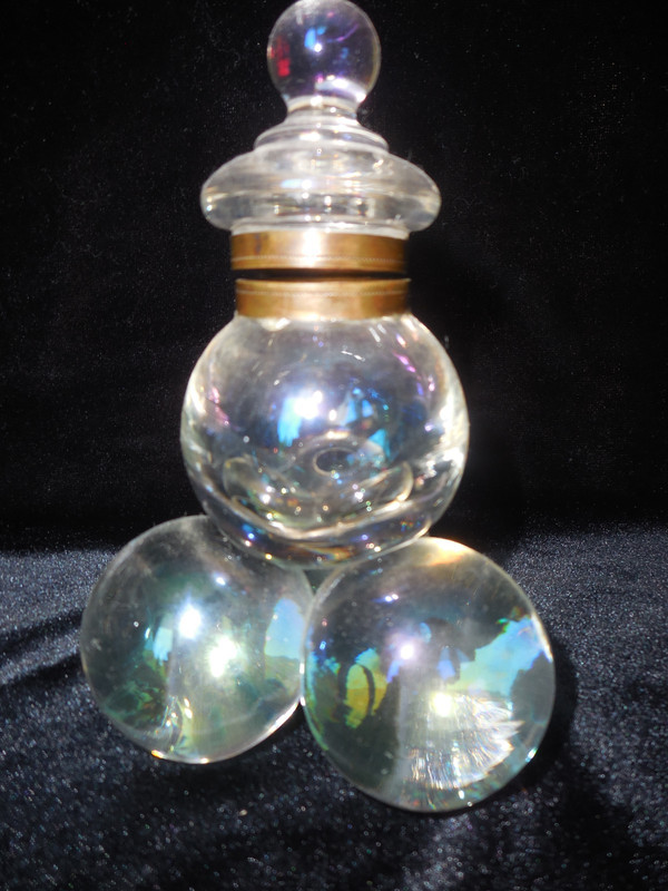Antique Harrach Czechoslovakian Beautiful Bohemia Iridescent Soap Bubble Inkwell