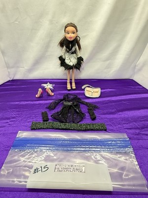 Vintage Bratz Doll 2001 MGA