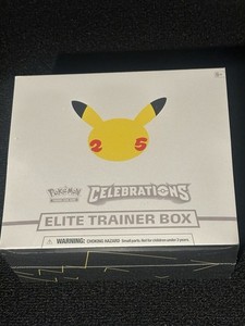 Celebrations ELITE TRAINER BOX PC 39) Pokemon Celebrations 25th