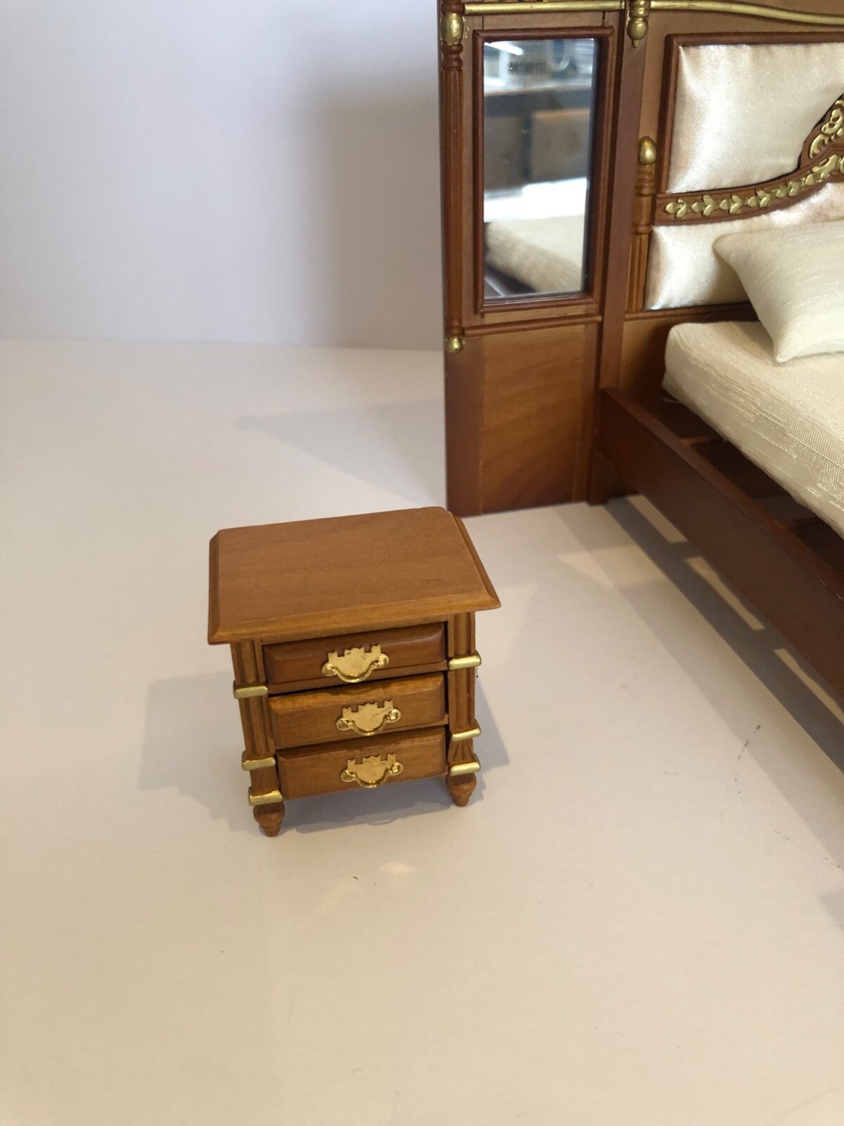 Dolls House Furniture Glenowen Double Bed Bedroom Set with Bedding eBay