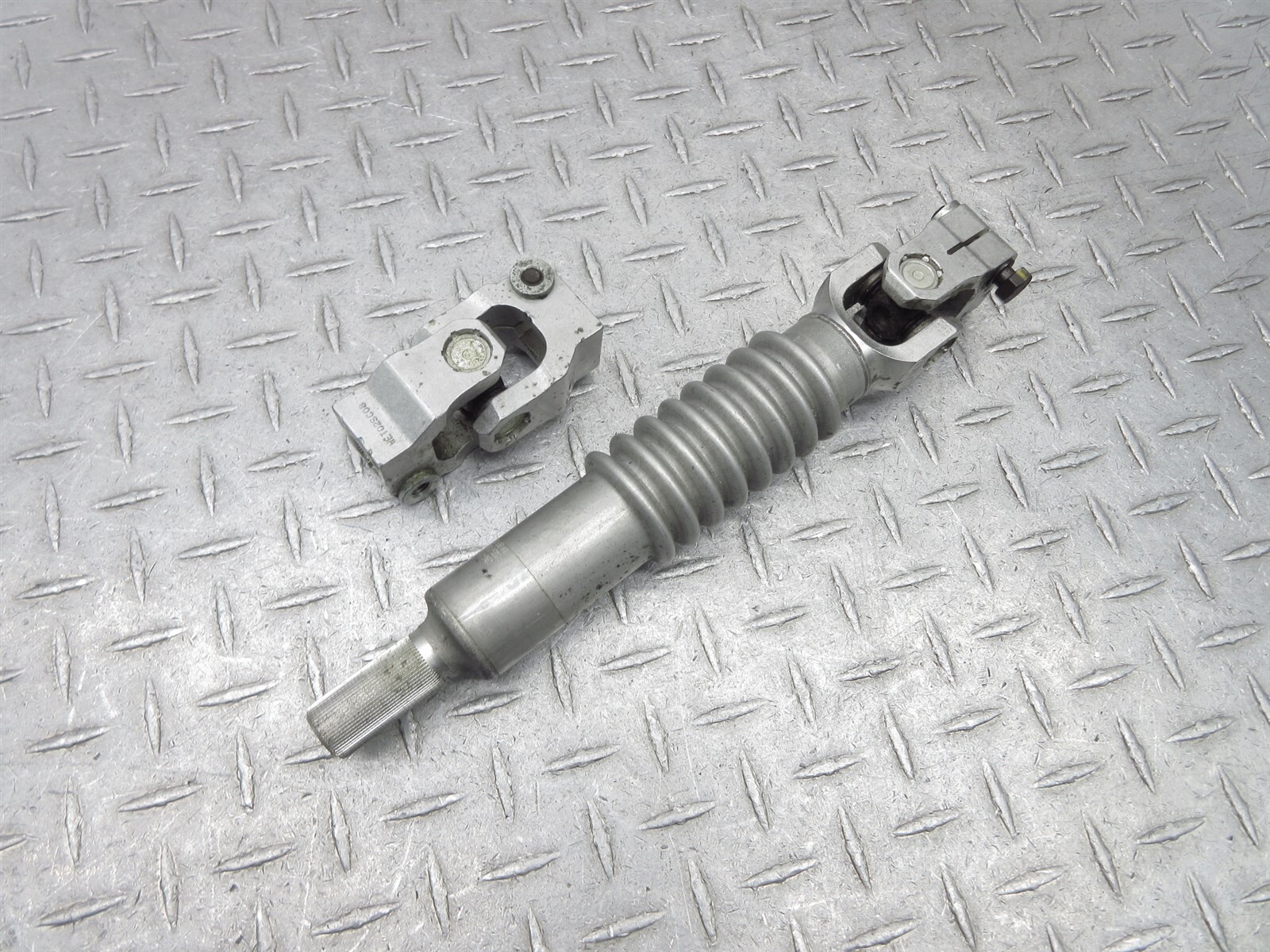 2008 Ferrari F430 Spider 171528 Steering Column Cardan Shaft U-Joint