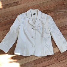 600 West Tailored Embroidered Jacket