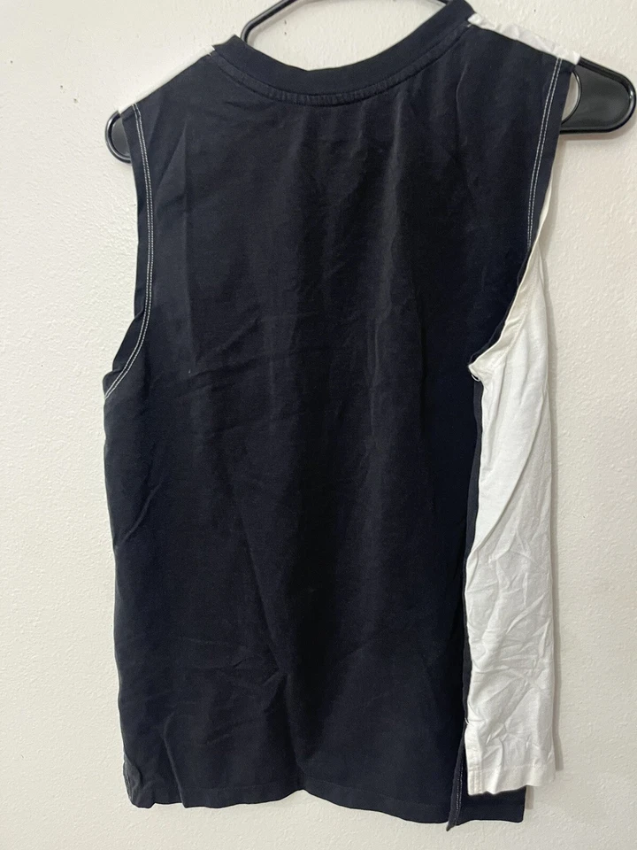 Camiseta sin mangas Nike para mujer blanca señal musculosa mediana Foto 3 de 4