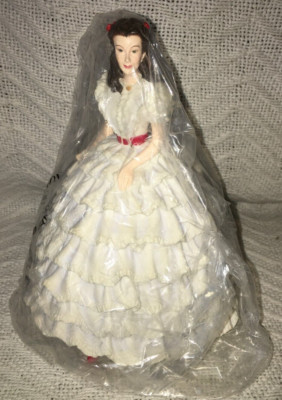 New Gone with the Wind Scarlett OHara White Dress Figurine S F Music 12 Oak Box