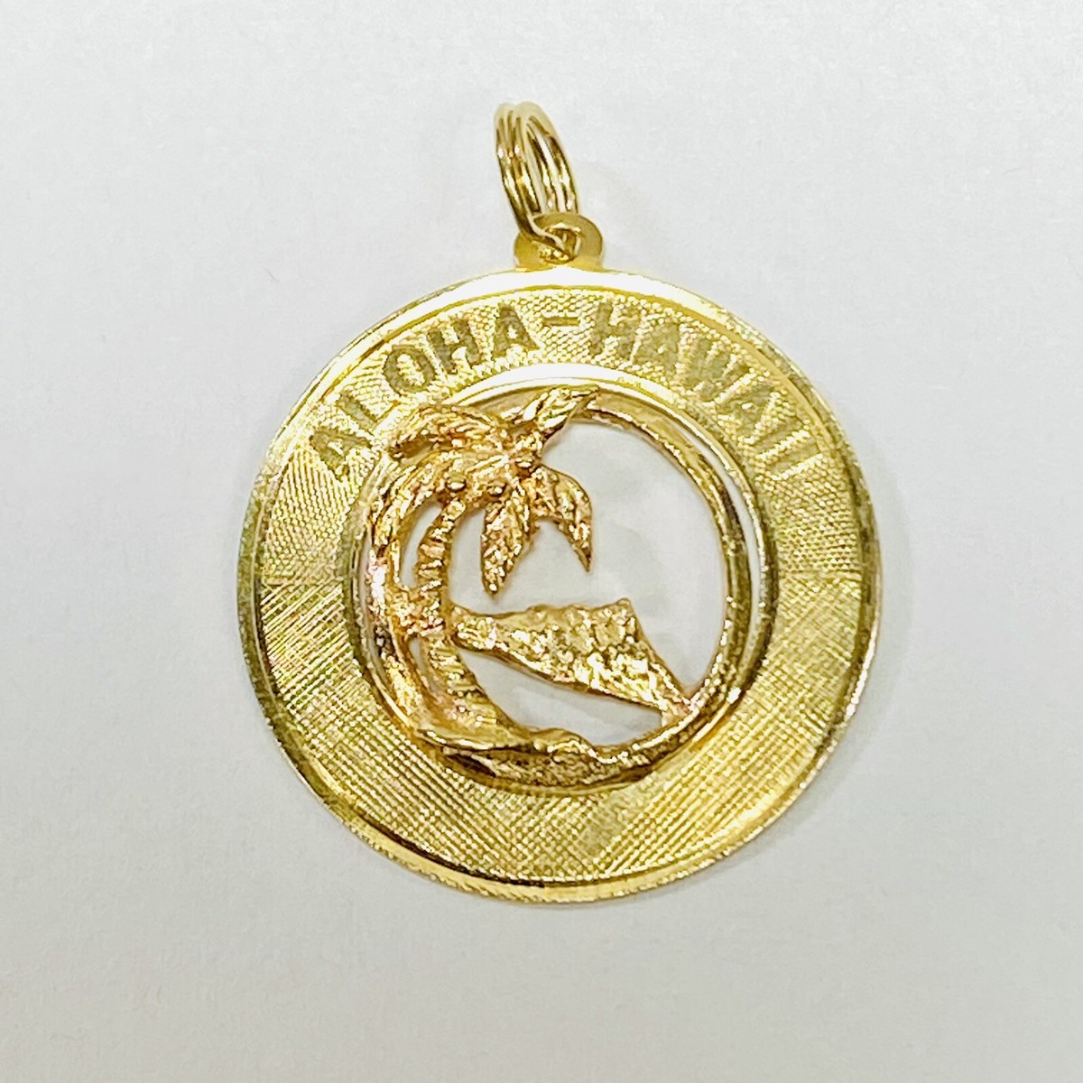 ALOHAMANA ペンダント HawaiianJewelry 14K ゴールド Crea 14K Yellow Gold 25mm Aloha Hawaii Palm Tree Diamond Head