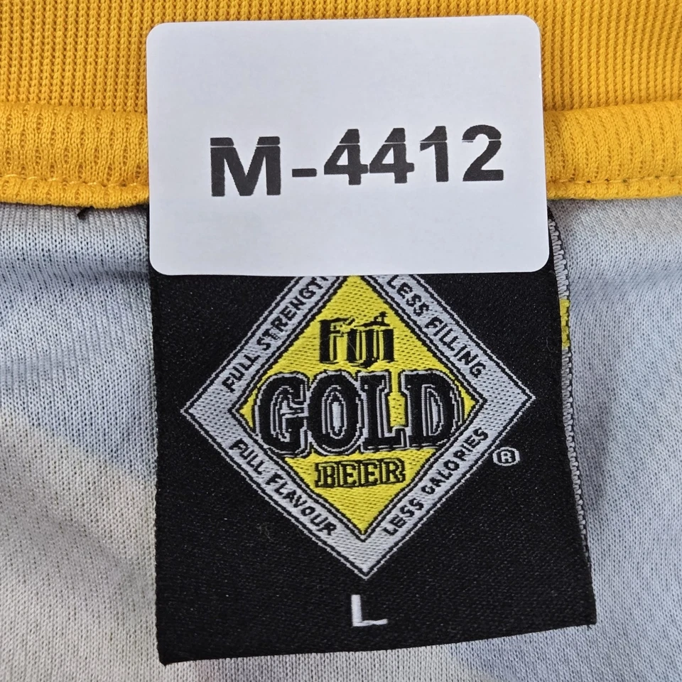 Camiseta masculina Jacks of Fiji estampa gráfica amarela manga curta gola redonda pulôver - Imagem 2 de 4