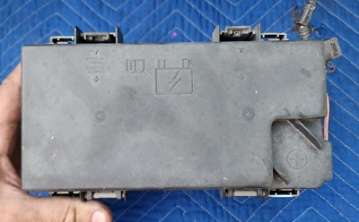 2011 Jeep Grand Cherokee Durango 3.6L Totally Integrated Fuse Box 04692316AH OEM