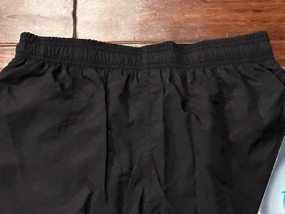 Traje de baño Dolfin negro forrado de malla para niños grandes 2 bolsillos bañadores pantalones cortos Foto 3 de 4