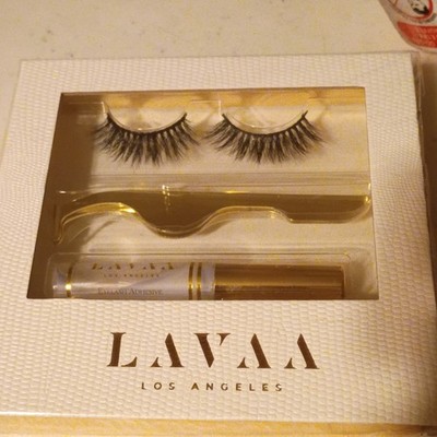 LAVAA Flirty Lash Set Exclusive 3D Mink Eyelashes Black Full Volume Reusable