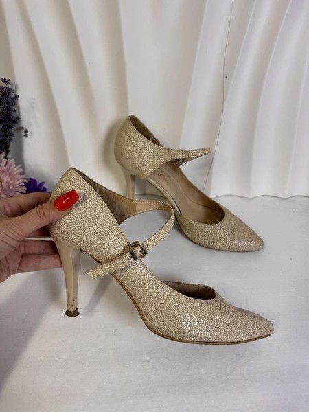 Women ANISA Heels Beige Artificial Leather 38.5