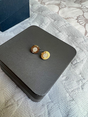 Michael Kors Ohrstecker Gold Metall Kristall-Pavé Logo rund signiert