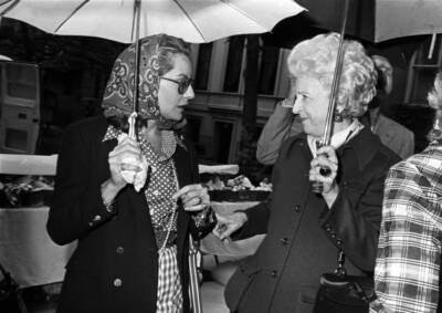 Barbara Walters Mildred Hilson attend an East 62nd Street block pa- Old Photo