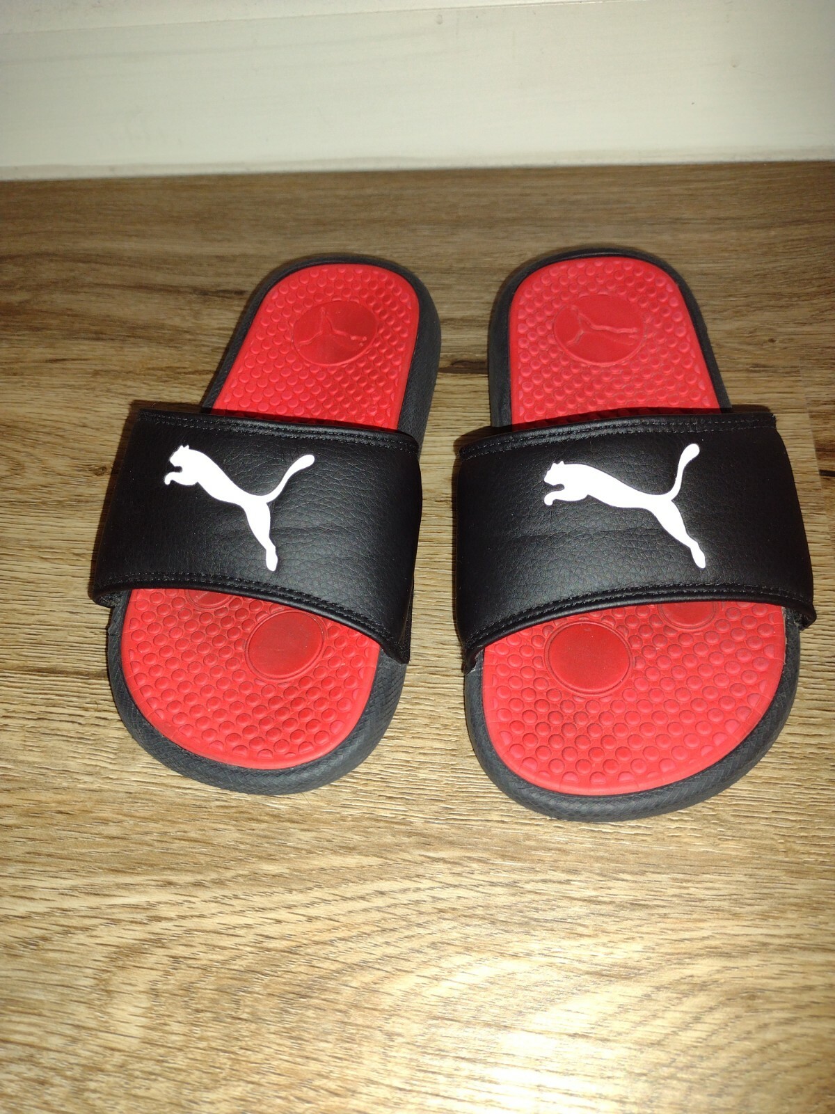 PUMA Youth Size 6 Cool Cat JR Sport Slides Sandal Flip Flops Black White  and Red | eBay