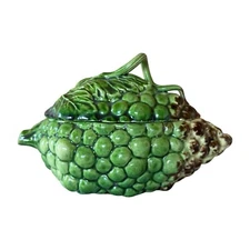 Antique Wedgwood Majolica Pottery Green Grape Cluster Covered Tureen Dish