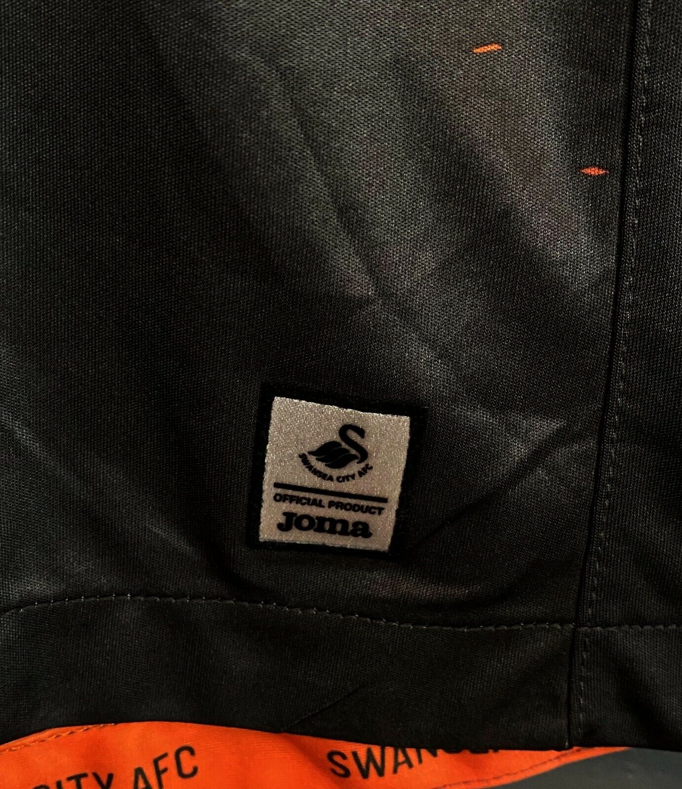 Maillot Foot Swansea City Joma 2017/2018 - Taille S - Noir Et Rouge - Très Bon état
