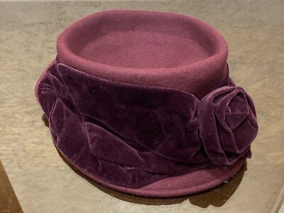 Vintage Lady Burgundy Velvet Hat 100 Lana Laine Wolle, Italy