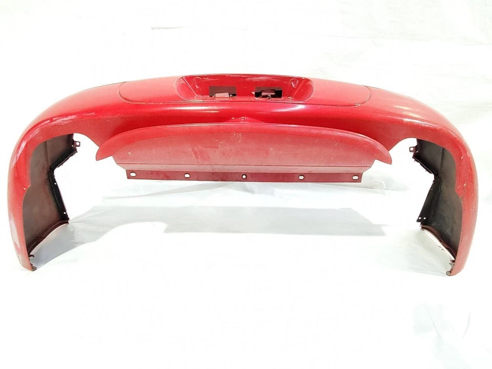 Задний бампер 1994 1998 Mitsubishi 3000GT от оригинального производителя имеет несколько солнечных пятен - Изображение 2 из 4