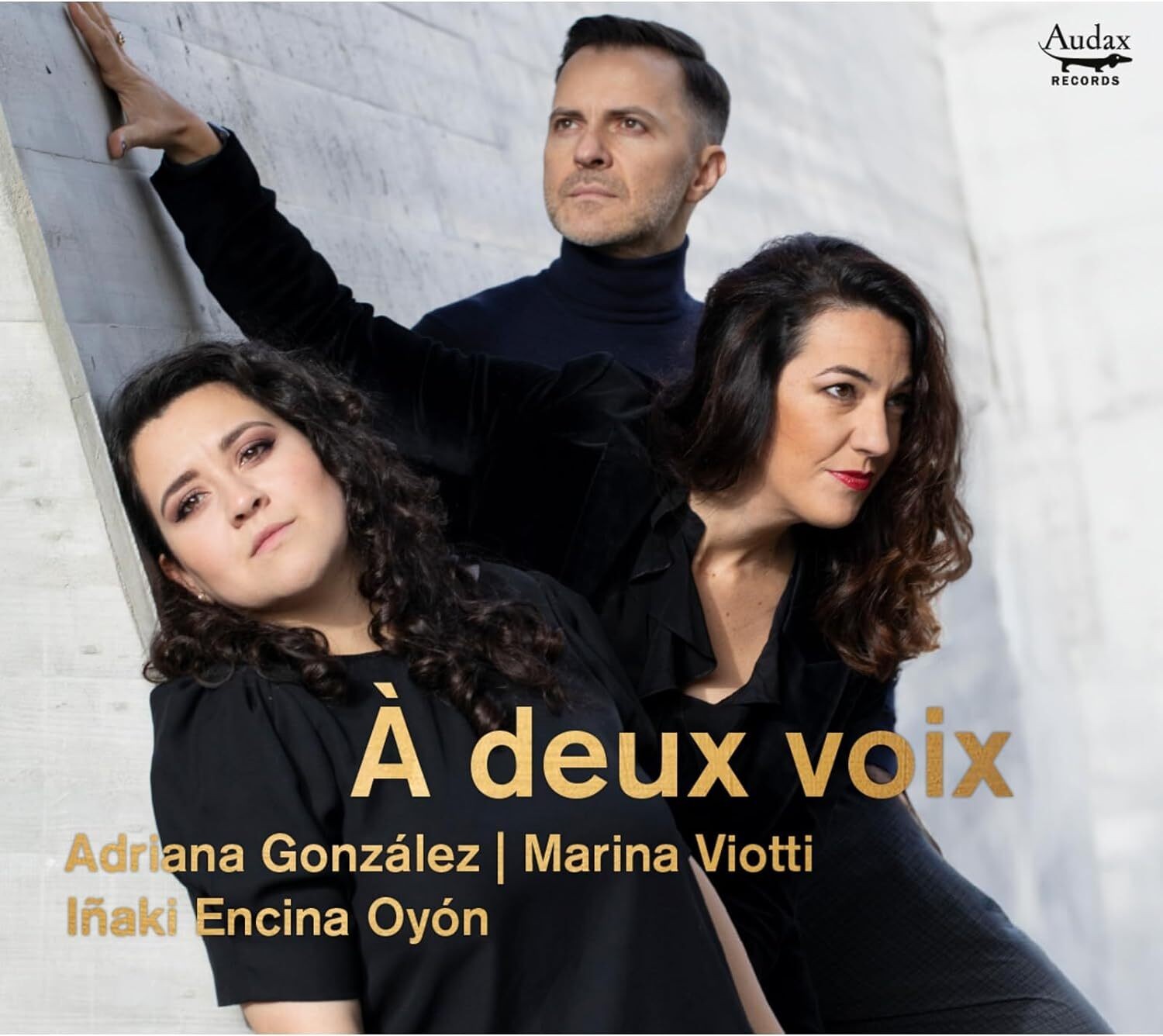Альбом Adriana Gonzalez A Deux Voix (CD) (ИМПОРТИРОВАН из Великобритании)