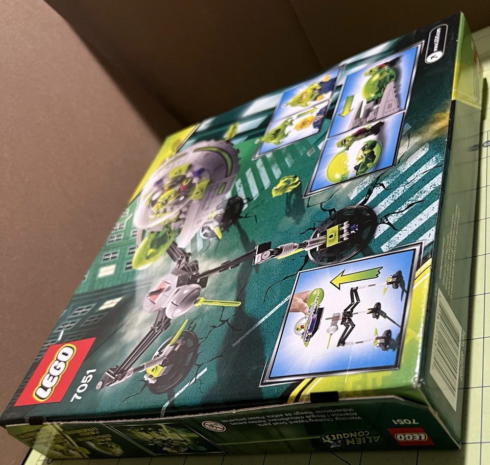 LEGO Alien Conquest: Tripod Invader (7051) - NISB - Image 2 of 3