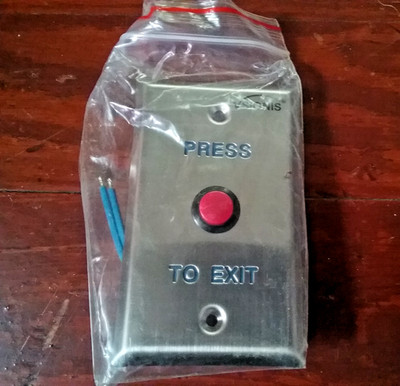 VSIONIS VIS-7004 (small red button to open exit doors)