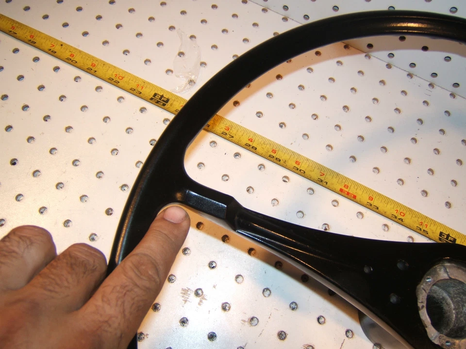 Jaguar 1968 420G Sedan Black Front Steering 17" inch OEM 1 wheel,Wheel Only,420G - Image 3 of 4