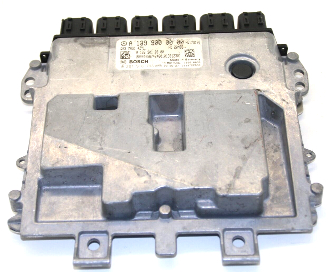 Engine Control Unit ECU A1399000000 0261S18763 for Mercedes Benz 