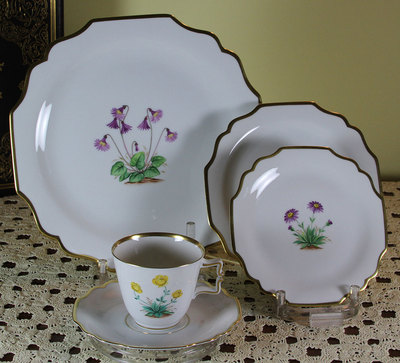 Handbemalt 5-piece Place-Setting Alpine Blumen Augarten