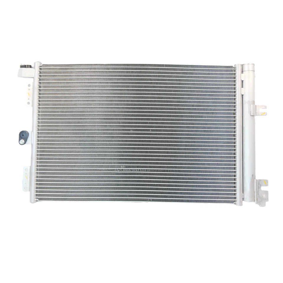 Condensador de cuatro puertas nuevas para Maserati Granturismo Grancabrio 228388 Foto 3 de 4