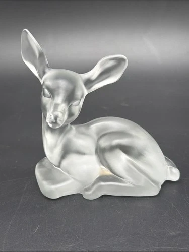 Fenton Art Glass Frosted Satin Deer/Fawn Figurine 3.75”
