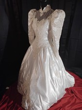 Wedding Gown Train Hanging Beads Train Backless Sz m Stunning