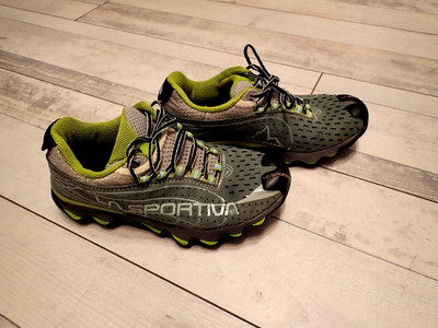 Wander-/Trekkingschuhe von La Sportiva, Gr. 36, grau-grün