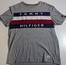 Tommy Hilfiger T-Shirt Size L Gray Flag Retro Short Sleeve Crewneck Cotton Patch