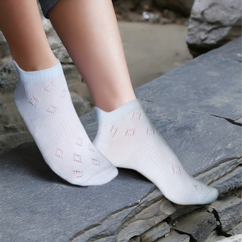 white womens trainer socks
