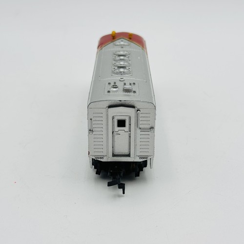 Mantua-Tyco HO GP20 Diesel Locomotive Santa Fe #5628 + 3 More In Box Train - Picture 11 of 24