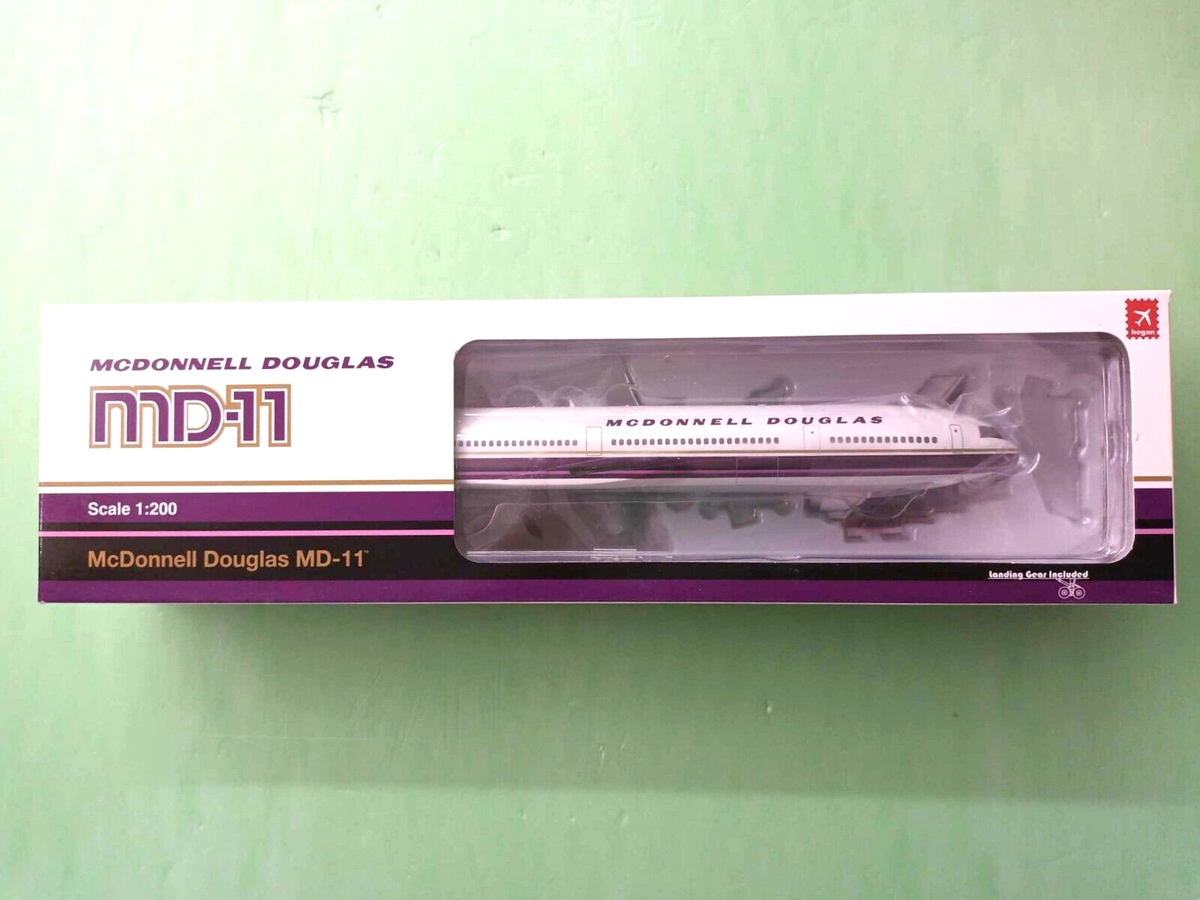 Herpa / Hogan Wings 1:200 11632 McDonnell Douglas MD-11 N211MD