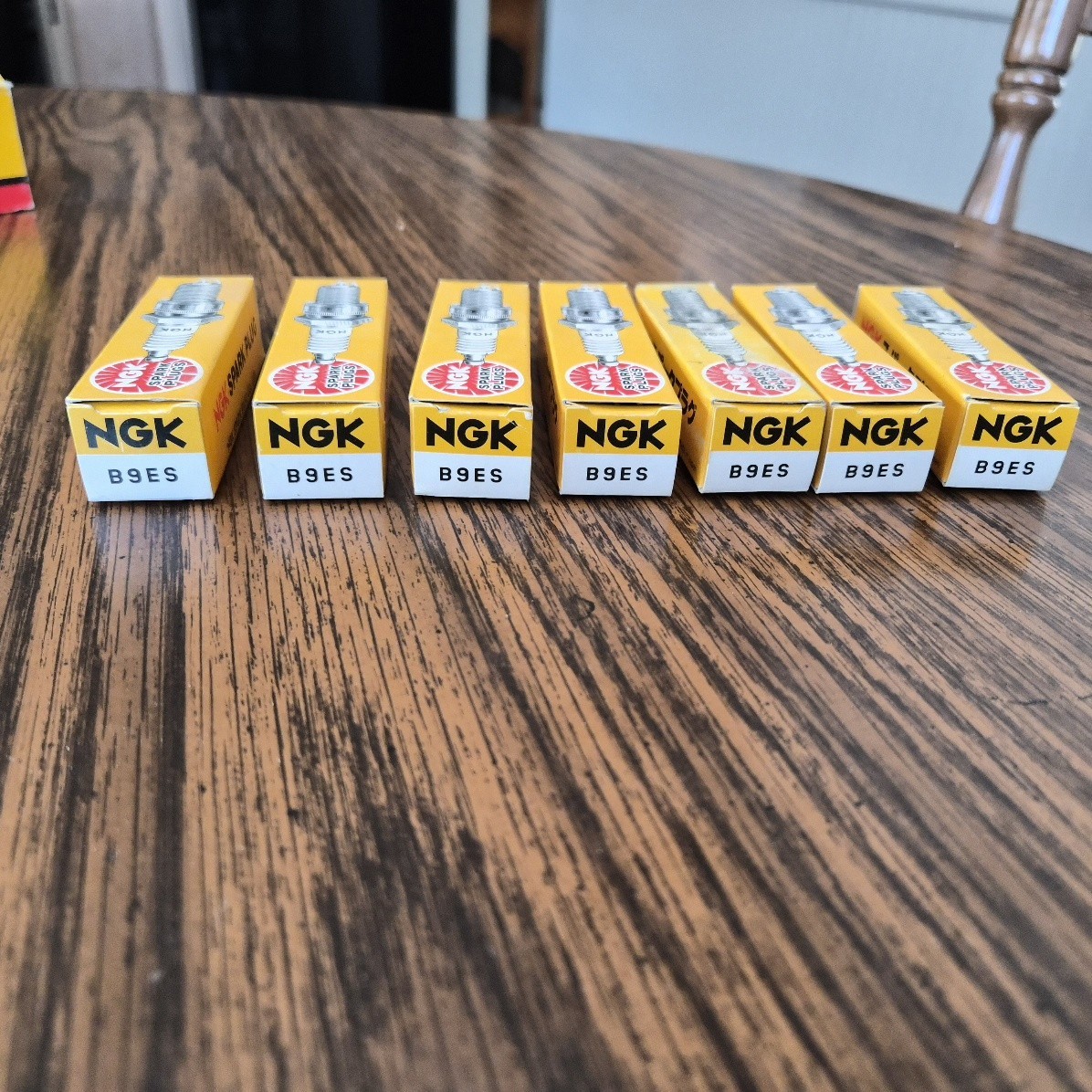 NGK B9ES NOS Spark Plugs #2611 7pcs