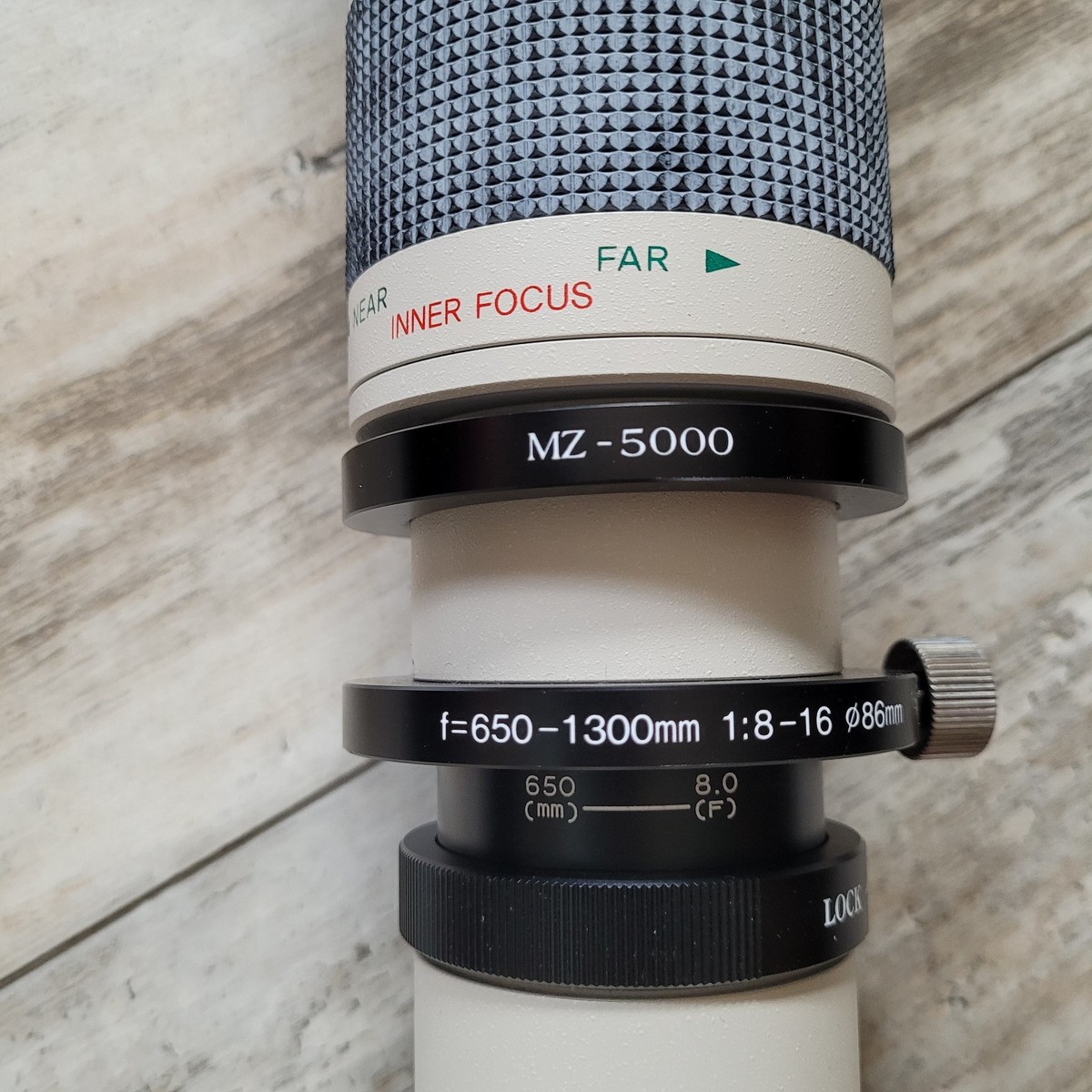 MZ-5000 650-1300mm f/8-16 Super Telephoto Zoom Lens + Case