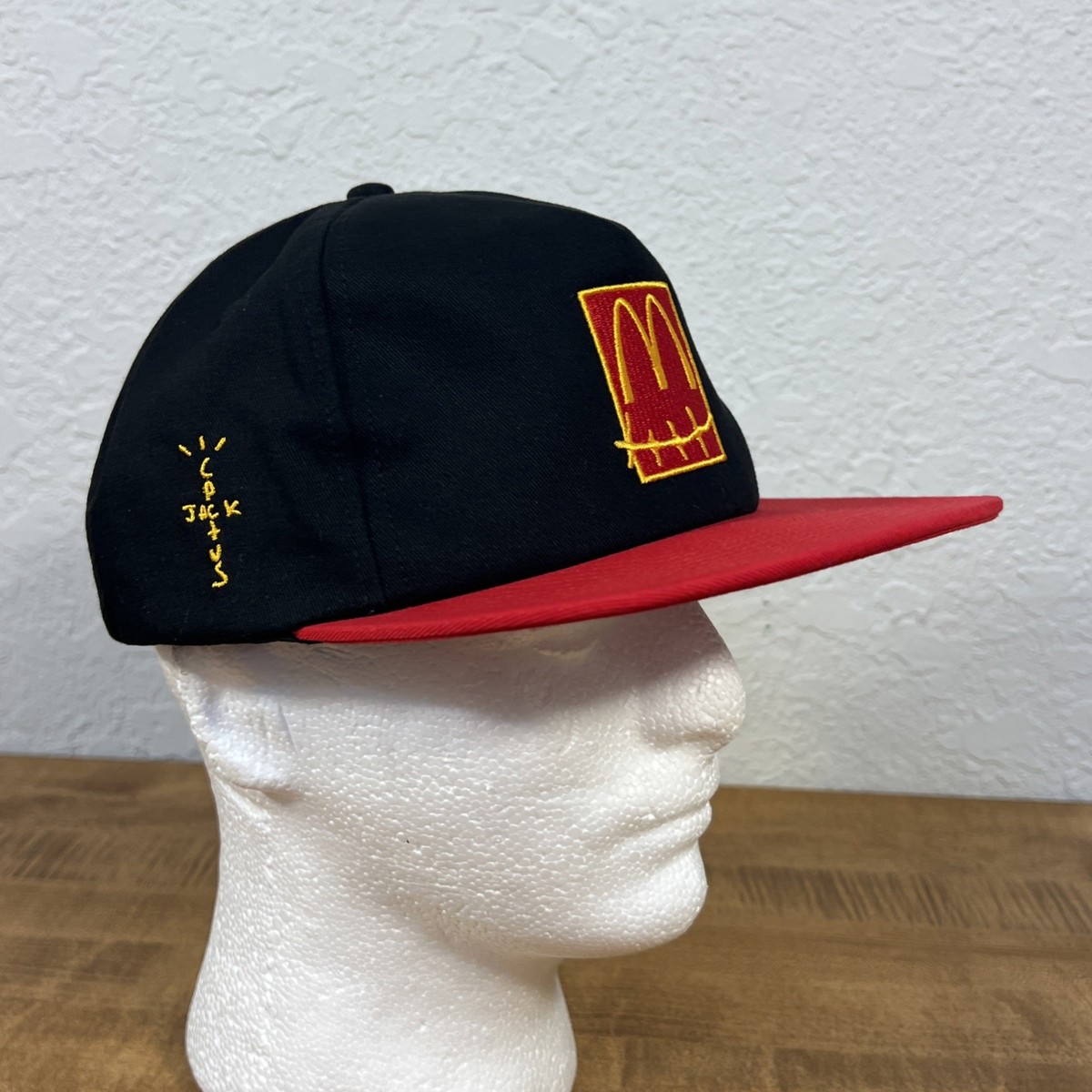 Travis Scott x McDonalds Arches Cactus Jack Black/Red 