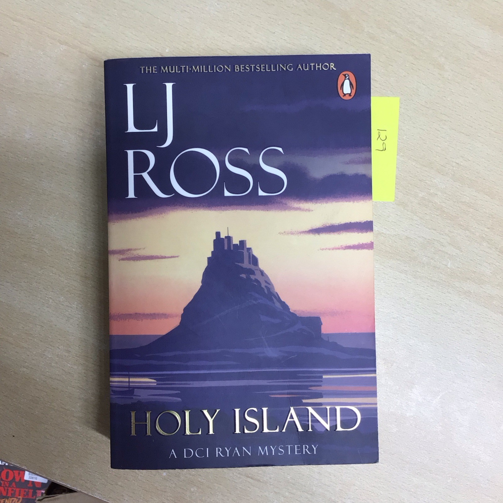 Holy Island (The DCI Ryan Mysteries 1) by Lj Ross | Paperback | 2026