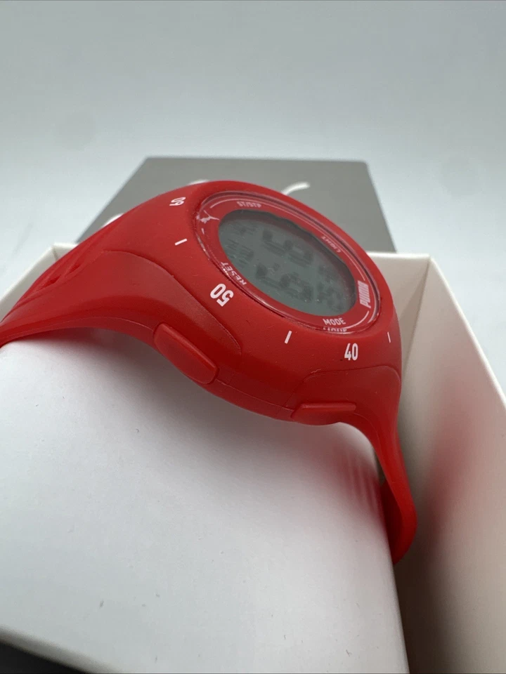 Relógio feminino PUMA Puma 3 LCD, policarbonato tom vermelho, P6023 - Imagem 4 de 4