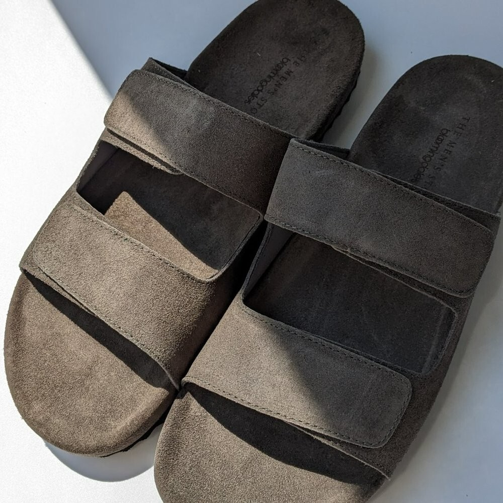 NWT The Men\'s Store Bloomingdale\'s Slide Grey Suede Sandals Size 7 (MSRP $145) NWT The Men main image 3