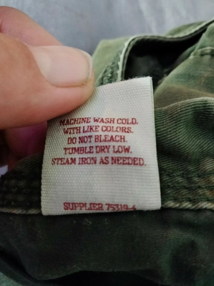 Arizona Jeans Decorated Camo Shorts Size 30x30 - Image 4 of 4