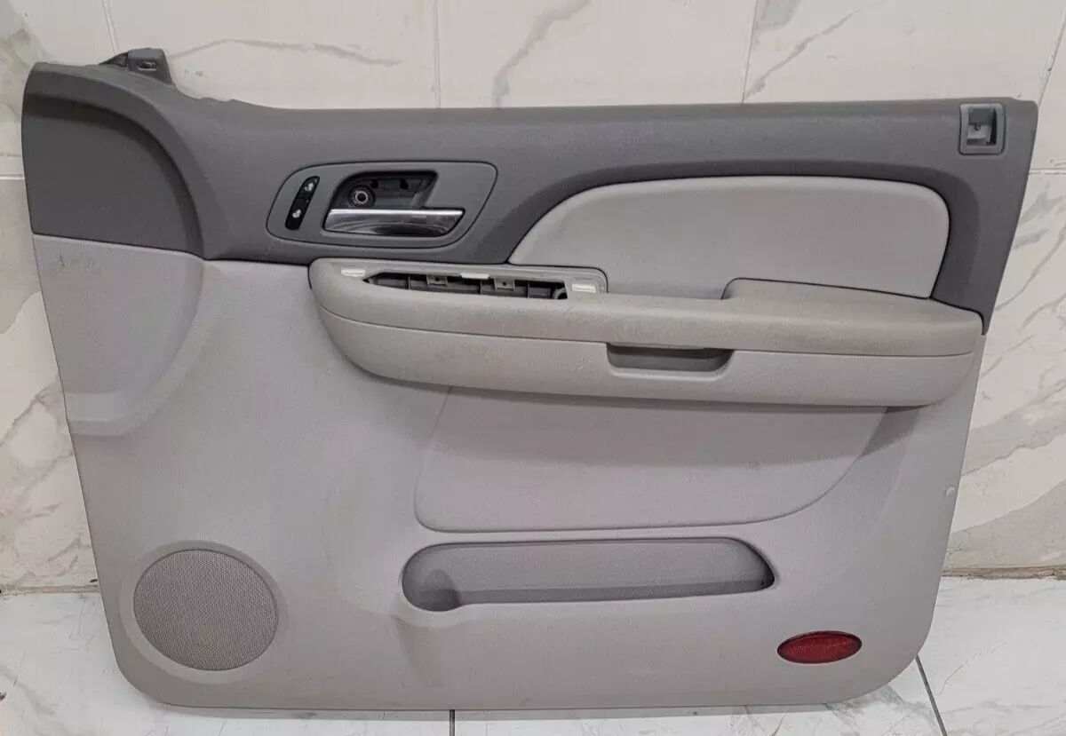 2007 tahoe cheap door panel